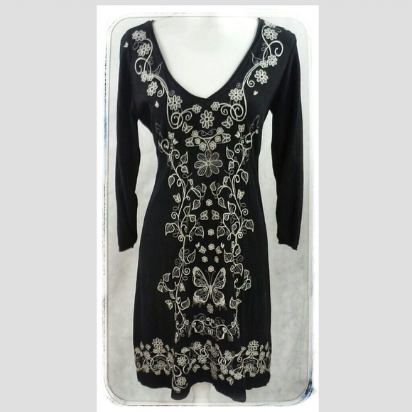 Johnny Was Dresses & Skirts - JOHNNY WAS Black & White Dress